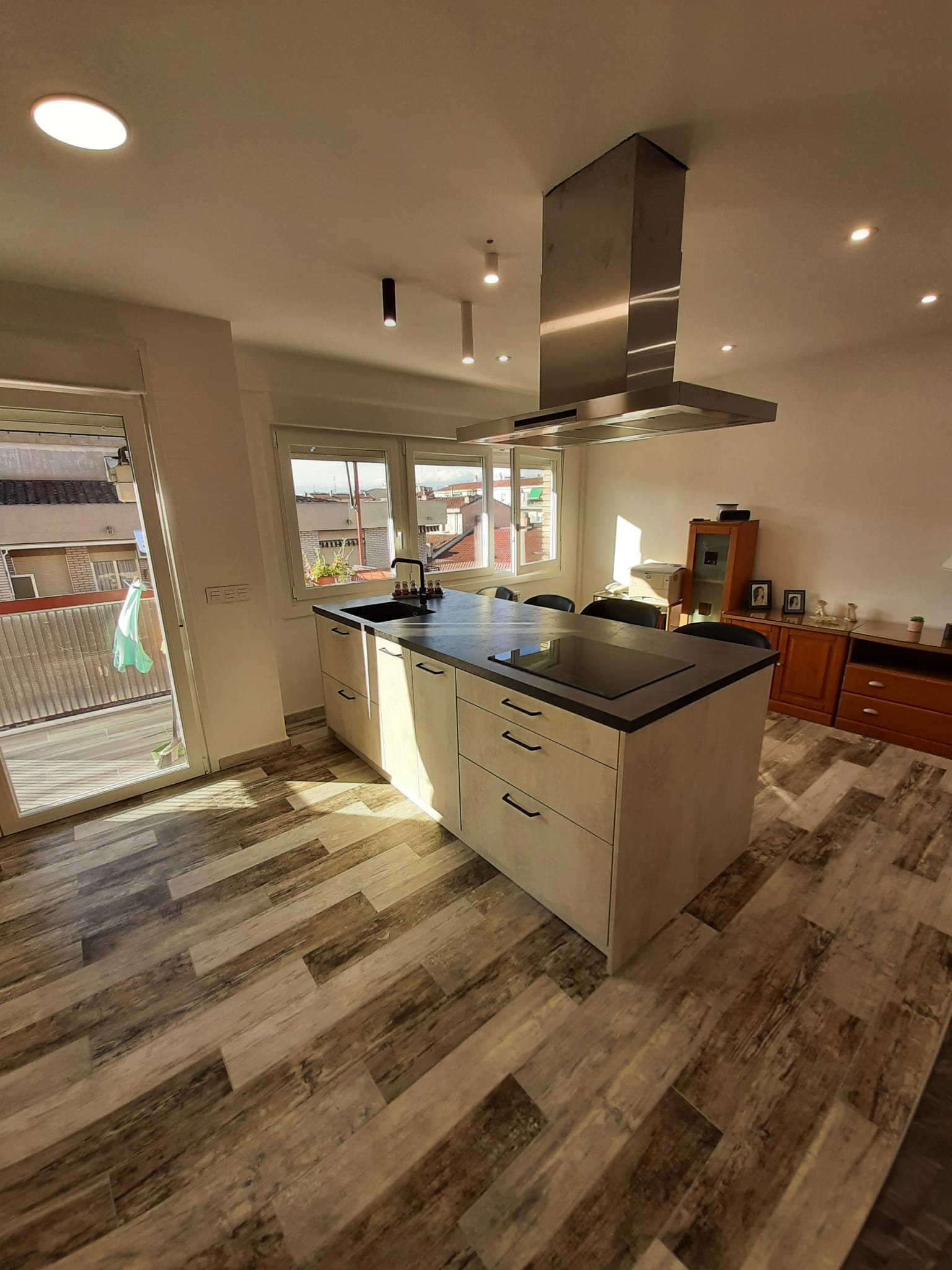 Cocina con isla-Salón