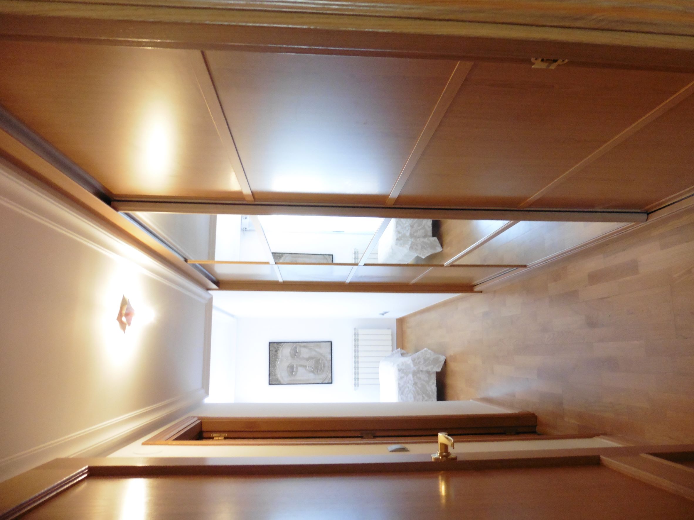 Acceso habitación 1